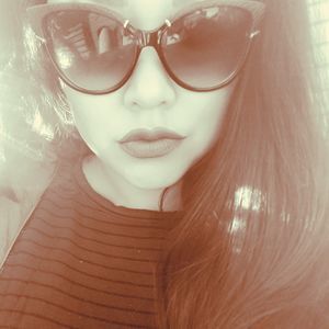 Meet your Posher, Candida